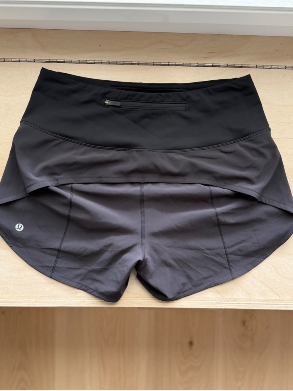 Lululemon Speed Up Short Long 4” – Black (Size 6)